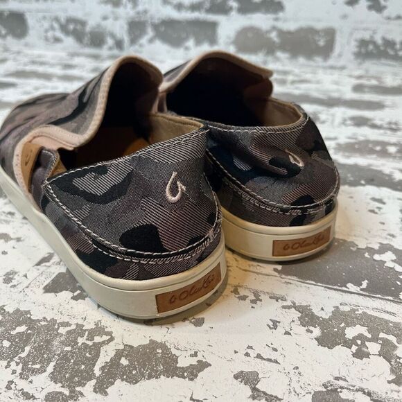 Olukai | pink camo slip on loafers - Picture 5 of 8